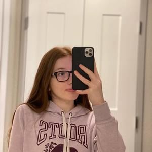 Meet your Posher, Abby